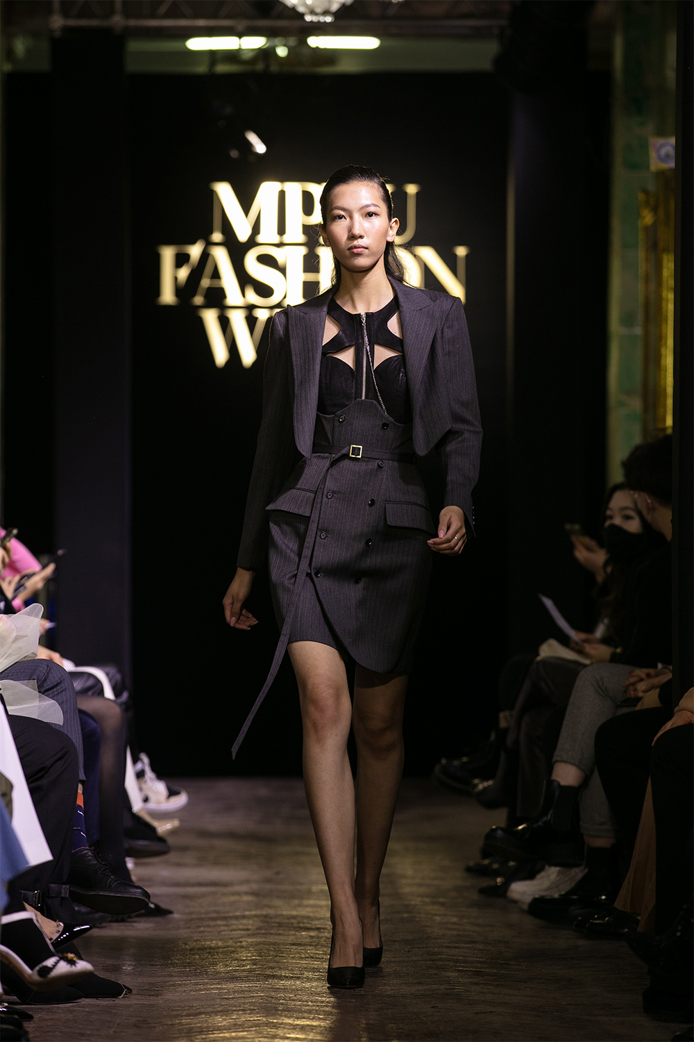 MPDU Fashion Week: Хувирах чадвартай, ухаалаг хувцаснууд LINE брэндийн цуглуулгад (фото 2)