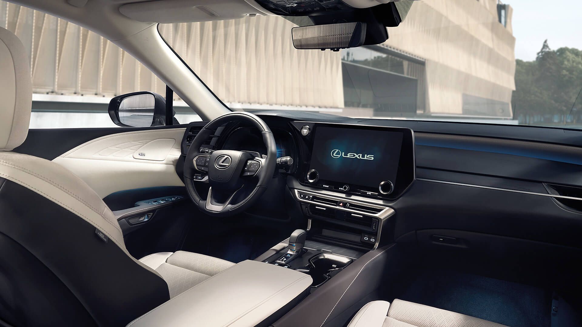 Эрчүүдийн тансаг хэрэглээний дараагийн түвшин: Шинэчлэгдсэн Lexus RX, NX (фото 10)