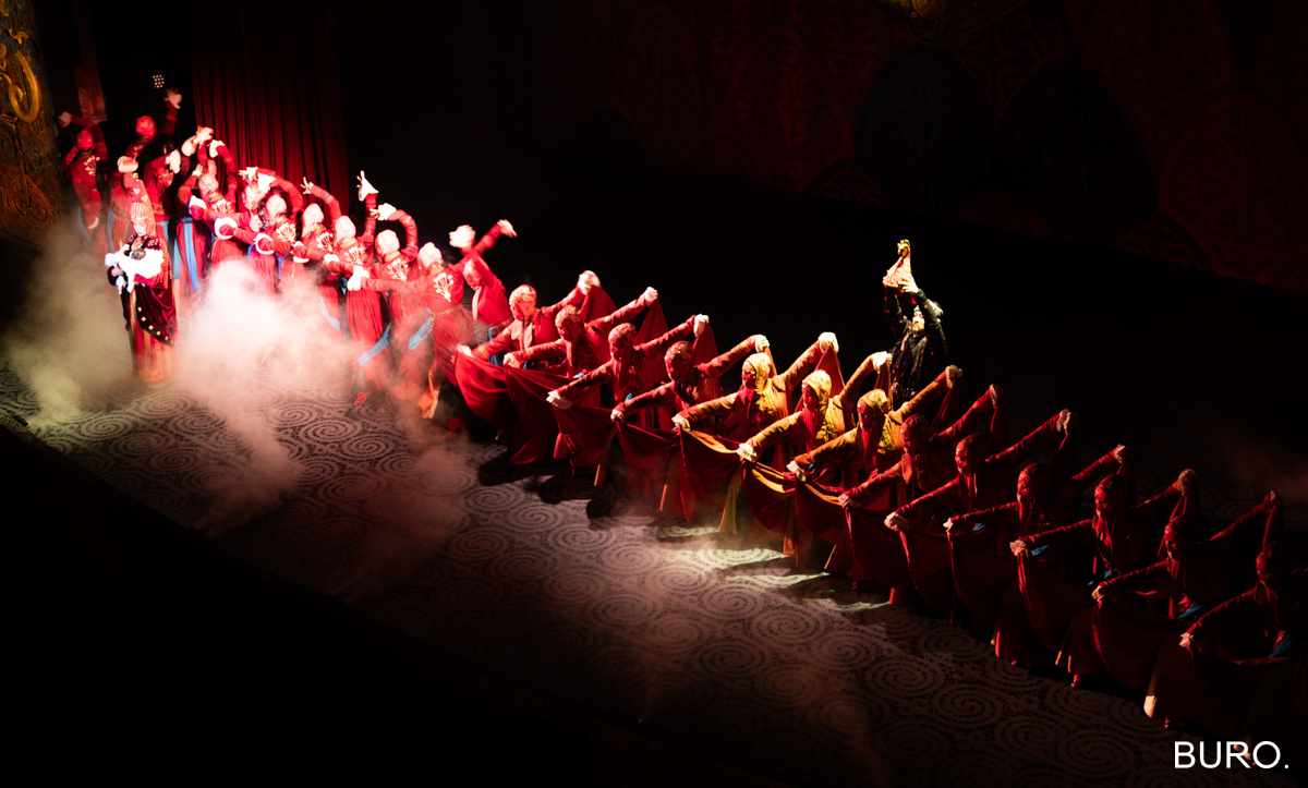 Лондон хотын Колизей театрт “Монгол Хаан” жүжиг нээлтээ хийлээ (фото 8)