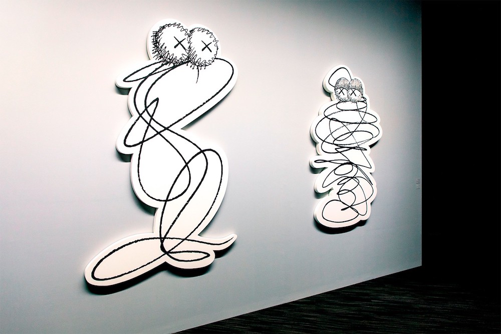 Дотроос нь харцгаая: Хонг Конгийн Art Basel дээрх KAWS-ийн үзэсгэлэн (фото 12)
