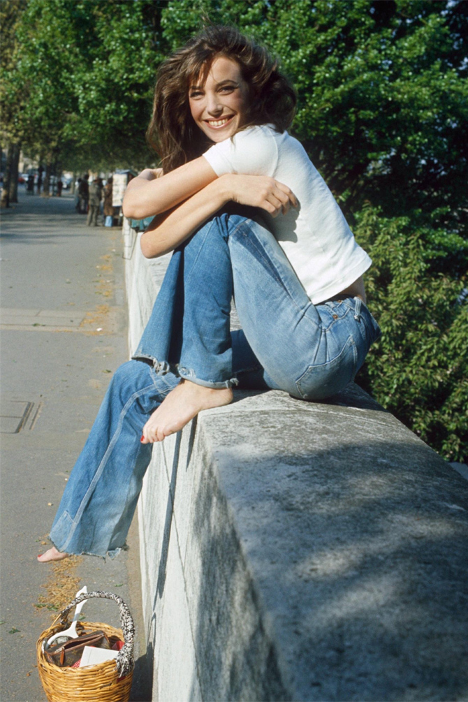 Celine брэнд Жейн Биркинээс сэдэвлэсэн зуны цүнх гаргалаа (фото 2)