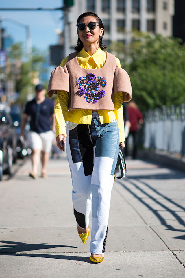 Нью-Йоркийн загварын долоо хоногийн зочид юу өмсдөг вэ: Street Style. Зургаадугаар хэсэг (фото 26)
