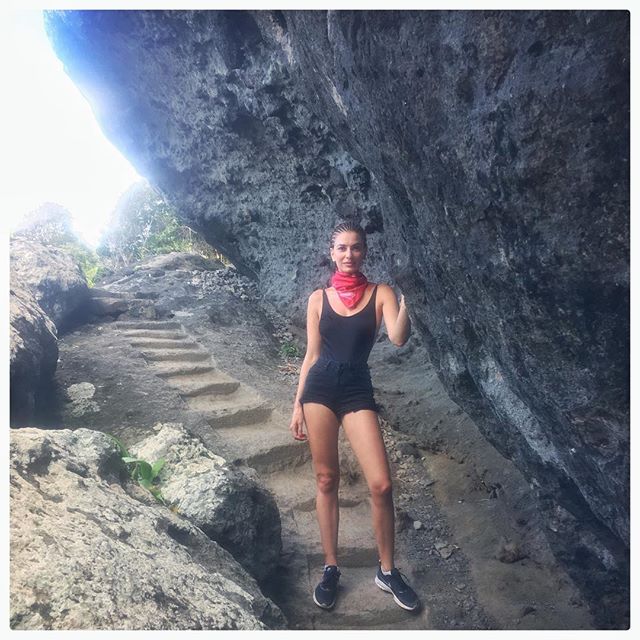 If a girl takes a hike in the woods would anyone know...without instagram? #hikinginhermes  : @saifoo7