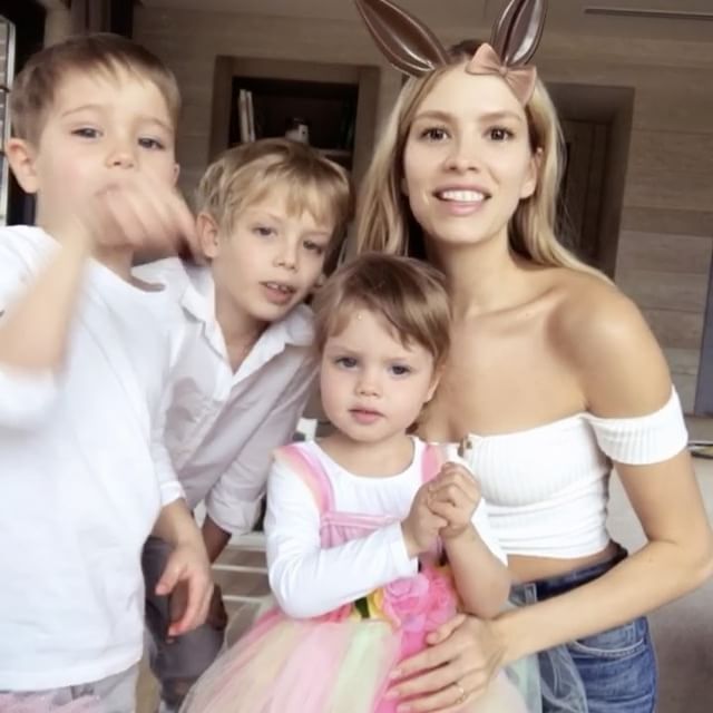 Христос Воскресе !!!    Happy Easter from all my family    
