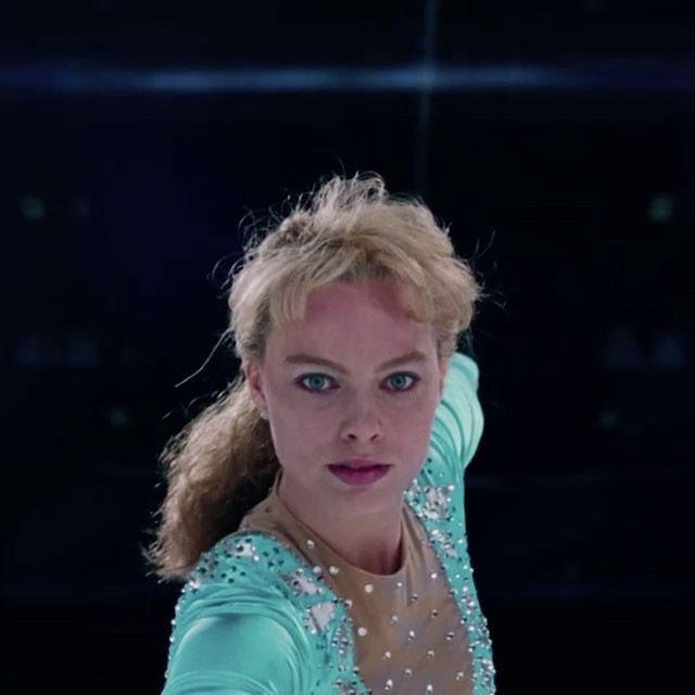 Congratulations to @margotrobbie and the rest of the I, Tonya crew for all the golden globes nominations @goldenglobes!!! Go watch it!!! So very happy and proud xxx