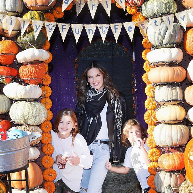 Had such an awesome day with the kidos at the #fairlifefest @mrbones     !  Loved all the Halloween pumpkin treats made with @fairlife. #delicious #ad