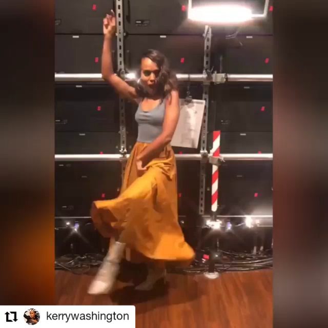 Kerry Washington dances in VIKA GAZINSKAYA dress!   The dress is one of my favorites. And I still did not get a chance to wear it. So, Kerry more lucky)) @kerrywashington @vikagazinskaya_official_moscow