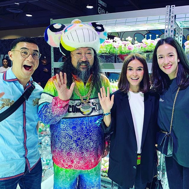 Happy to be supporting my friends @complexcon and partner on sustainability initiatives in 2018 @futuretechlab! 
The first and biggest pop culture World s fair for this Generation     More than 65000 people and some great ideas, products, and I already have my favorites. @adidas, @takashipom @thepangaia, @bbcicecream, @i_am_other and @ebay booths are the best   Which one do you like the most? P.S. Here with my girl crush @earlgreyj  
