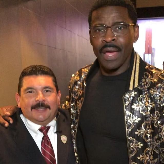 @IamGuillermo s obsession with the @DallasCowboys finally paid off!    #NFLplayoffs @MichaelIrvin88
