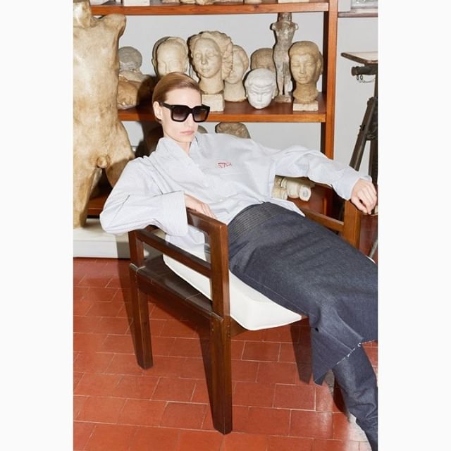 Love the bold, chunky black Bevelled square with vintage tips! Inspired by the modernist approach to art nouveau style favoured by sculptor #DoraGordine and shot at the @dorichhousemuseum, Gordine's former studio home and an international centre to promote and support women creatives. x VB #VBEyewear