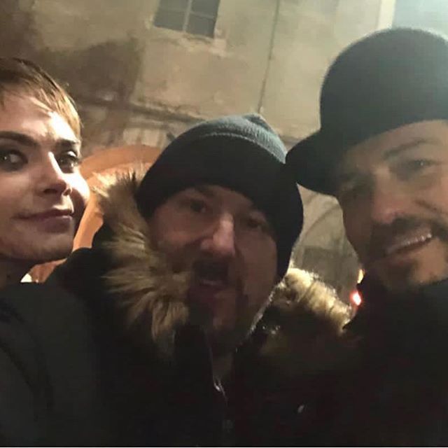 That s a wrap people!!! Thank you @travisbeacham for creating such a masterpiece. @orlandobloom and I wouldn t be here without you. From the bottom of my heart, thank you for creating such a brilliant character and trusting me to play her. I CANNOT wait for you guys to see #CarnivalRow @amazonprimevideo #VignetteStonemoss