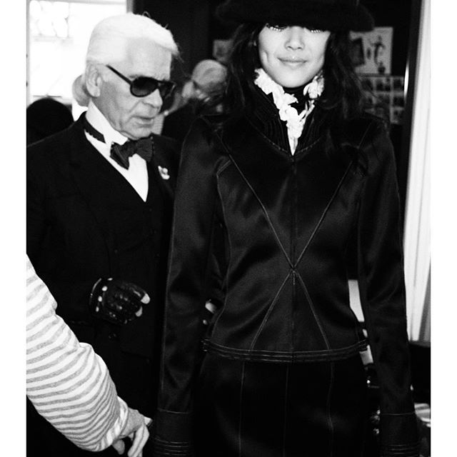 I still remember when I walked the Chanel show the first time in 2008. To be able to wear Karl s design felt like such an honor and thrill. For so many years, he gifted us with an iconic era of fashion and inspired countless around the globe to take up fashion as their own mantle. Godspeed @KarlLagerfeld - we may all age and pass on from this world, but your artistic vision will never disappear! And to the hardworking team members of Chanel around the world: my sincere condolences to all of you during this difficult time.
