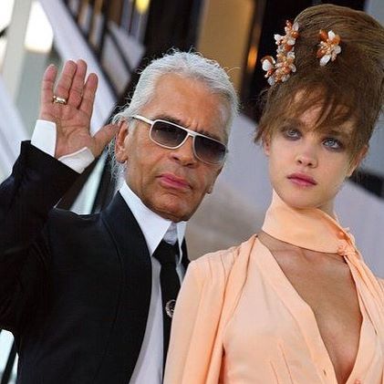 I can t deal with this. My heart is exploding. We knew this day would come but I am not ready for it. You were a quiet force of love and support for so many people, me included. So grateful for everything you have done for me. RIP king @karllagerfeld    