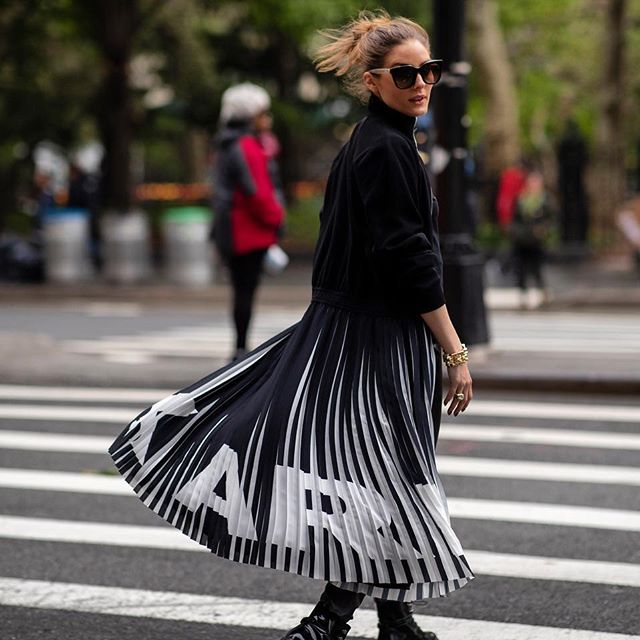 Pleats on the streets   
 
The pleated @karllagerfeld dress is shoppable on OliviaPalermo.com! #karlxolivia
