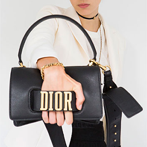 LVMH групп Christian Dior-ыг 13 тэрбум доллараар худалдан авна LVMH групп Christian Dior-ыг 13 тэрбум доллараар худалдан авна