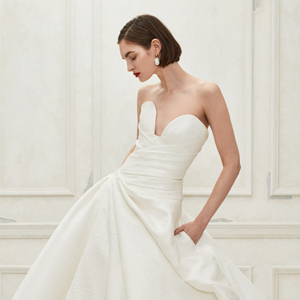 14 төрлийн мөрөөдлийн даашинз: Oscar de la Renta, хуримын цуглуулга 14 төрлийн мөрөөдлийн даашинз: Oscar de la Renta, хуримын цуглуулга