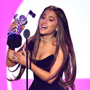 MTV VMA 2018 шагнал гардуулах ёслолын ялагчид тодорлоо MTV VMA 2018 шагнал гардуулах ёслолын ялагчид тодорлоо