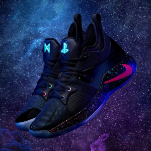 Nike брэнд PlayStation консолийн шүтэн бишрэгчдэд зориулсан пүүз гаргалаа Nike брэнд PlayStation консолийн шүтэн бишрэгчдэд зориулсан пүүз гаргалаа