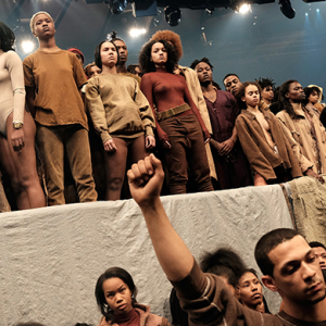 Загварын ертөнц Канье Уэстийн нүдээр: Yeezy Season 3 цуглуулгын танилцуулга Загварын ертөнц Канье Уэстийн нүдээр: Yeezy Season 3 цуглуулгын танилцуулга