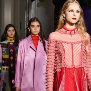 Бюро 24/7 тойм: Valentino, намар-өвөл 2017 Бюро 24/7 тойм: Valentino, намар-өвөл 2017