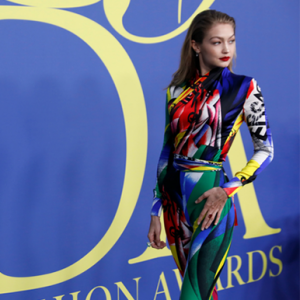 Загварын салбарын “Оскар” буюу CFDA 2018: Улаан хивсний зочид Загварын салбарын “Оскар” буюу CFDA 2018: Улаан хивсний зочид