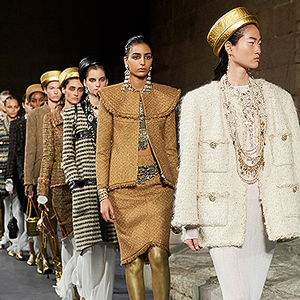 Бюро 24/7 тойм: Chanel, Métiers d'Art 2018/19 цуглуулга Бюро 24/7 тойм: Chanel, Métiers d'Art 2018/19 цуглуулга