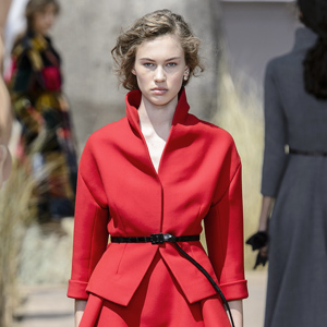 Кутюр загварын долоо хоног: Christian Dior Haute Couture, намар-өвөл 2017 Кутюр загварын долоо хоног: Christian Dior Haute Couture, намар-өвөл 2017