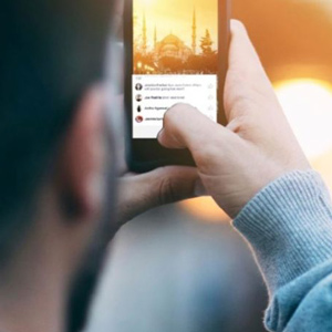 Facebook нөлөө бүхий хүмүүст зориулсан видео апп гаргаж байна Facebook нөлөө бүхий хүмүүст зориулсан видео апп гаргаж байна
