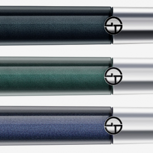 Дүрэм зөрчих нь: Giorgio Armani шингэн тень гаргалаа Дүрэм зөрчих нь: Giorgio Armani шингэн тень гаргалаа