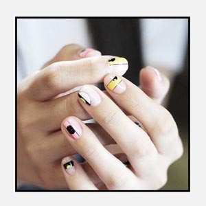 Хамгийн гоёмсог хумс будалтын санаануудтай Instagram хуудсууд Хамгийн гоёмсог хумс будалтын санаануудтай Instagram хуудсууд