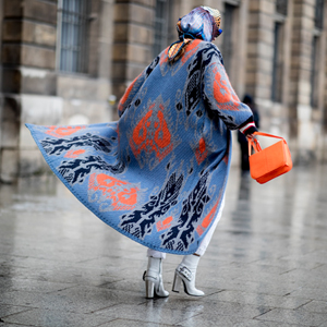 Street style: Парисын кутюр загварын долоо хоногийн зочид хэрхэн хувцаслаж байна вэ Street style: Парисын кутюр загварын долоо хоногийн зочид хэрхэн хувцаслаж байна вэ