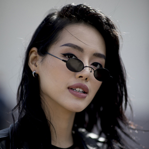 Street style: Парисын гудамжинд үзэгдсэн хамгийн үзэсгэлэнтэй төрхүүд Street style: Парисын гудамжинд үзэгдсэн хамгийн үзэсгэлэнтэй төрхүүд