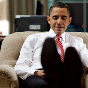 Барак Обама амралтаараа ямар ном уншиж буйгаа ярьлаа