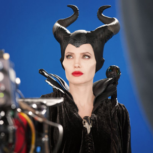 Анжелина Жоли “Maleficent” киноны хоёрдугаар ангид эргэн ирэх үү?