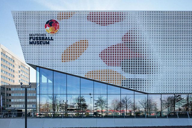 Германд хөл бөмбөгийн музей нээгдлээ