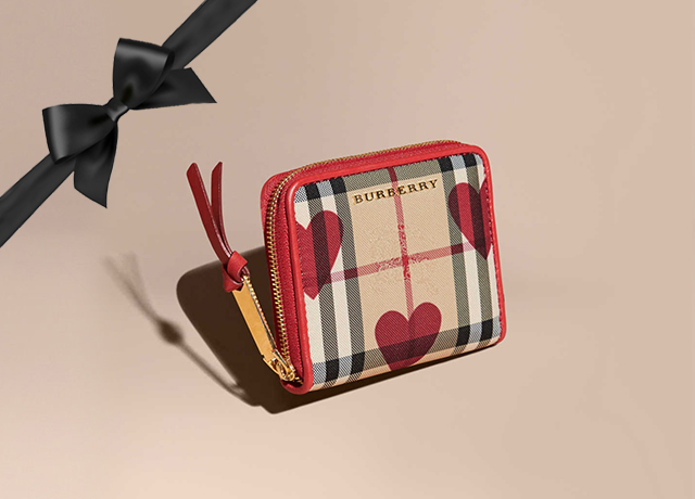 Heart Print Horseferry Check Small Ziparound Wallet