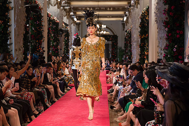 Dolce & Gabbana-гийн кутюр загварын шоу Хонг Конгд болж өнгөрлөө (фото 1)