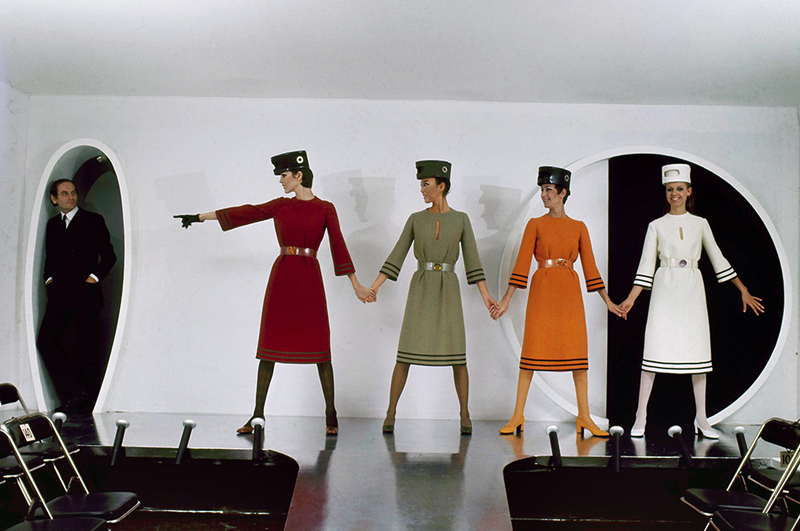 Архив: Pierre Cardin-ы винтэж зургуудаар 1960-аад оны загварыг эргэн дурсая (фото 7)