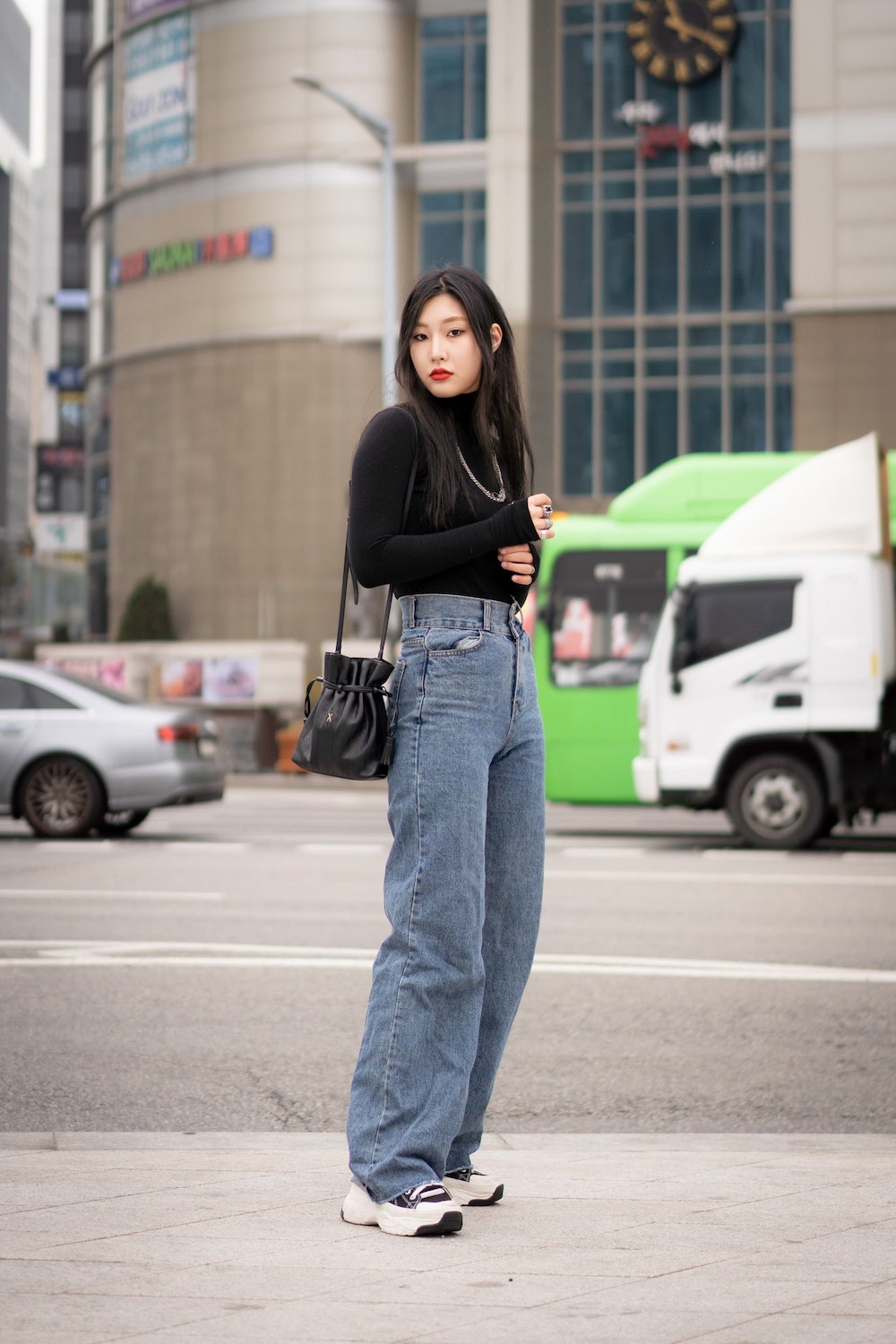 Сөүл хотод үзэгдсэн шилдэг street style төрхүүд (фото 16)