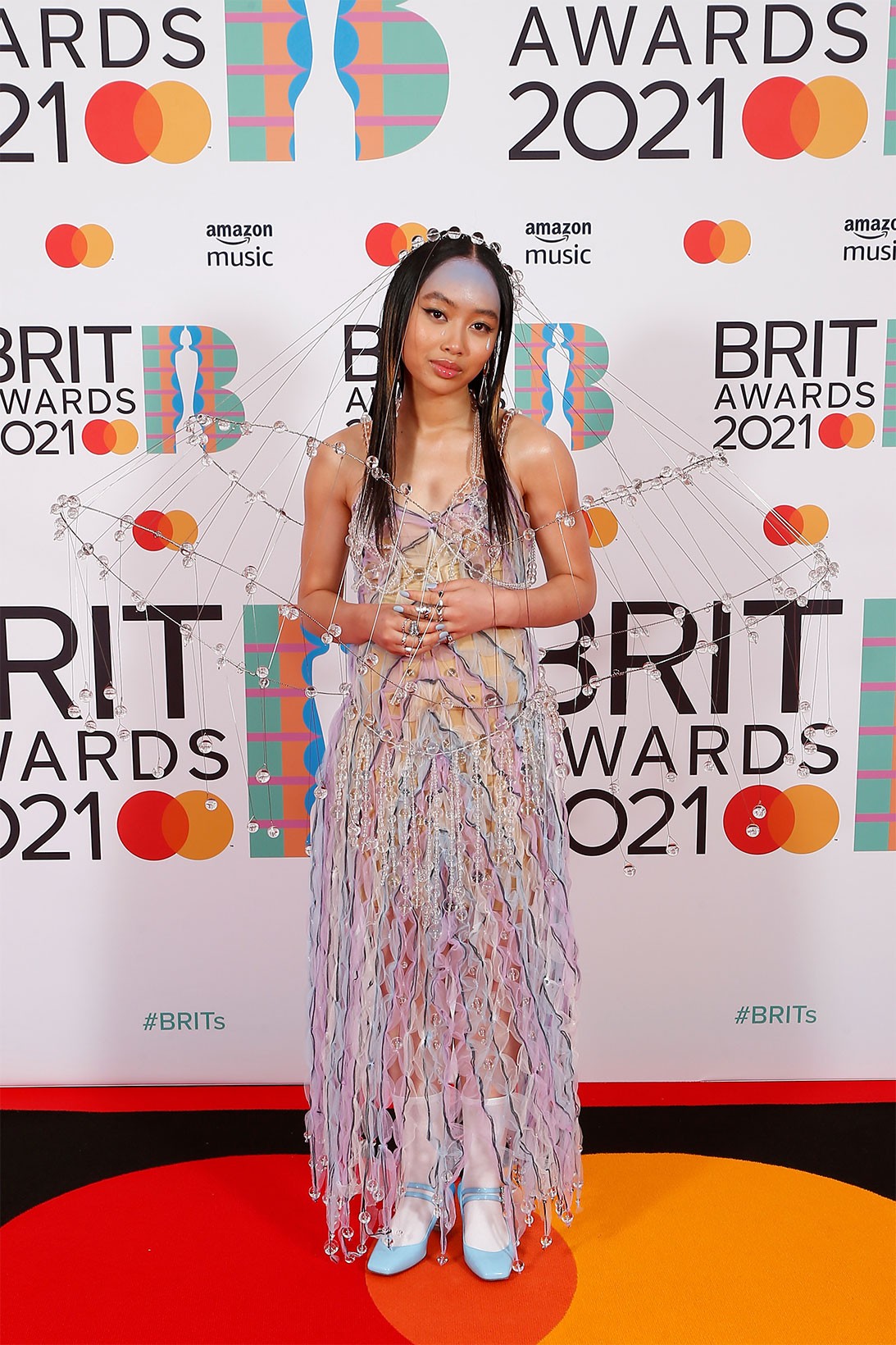 Brit Awards 2021: Улаан хивсний шилдэг төрхүүд (фото 3)