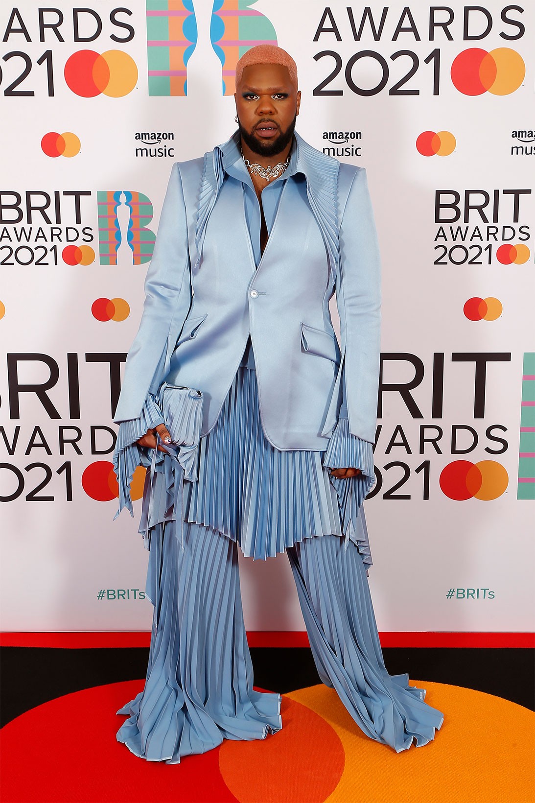 Brit Awards 2021: Улаан хивсний шилдэг төрхүүд (фото 14)