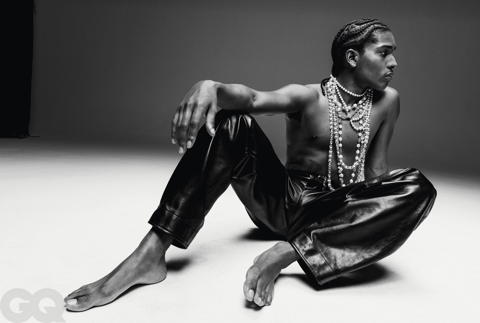 A$AP Rocky GQ сэтгүүлийн нүүрийг чимж хувийн амьдралынхаа талаар ярилаа (фото 6)