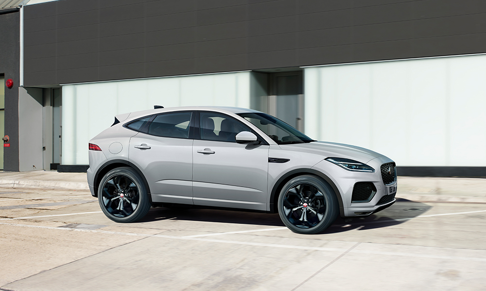 Монголын Jaguar шинэчлэгдсэн F-Pace автомашиныхаа “Чимээгүй Нээлт”-г хийлээ (фото 14)