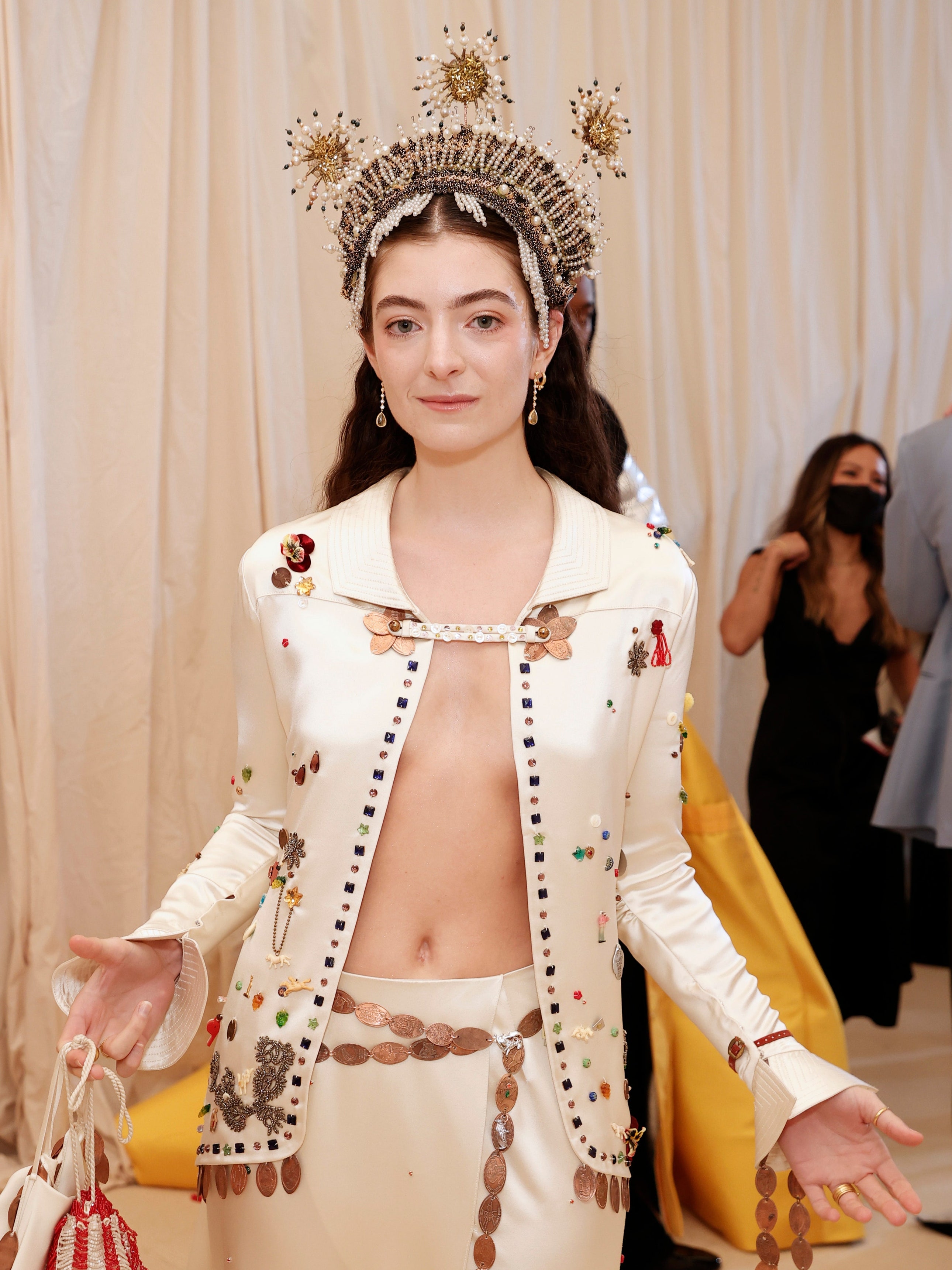 2021 оны Met Gala дээрх шилдэг гоо сайхны төрхүүд (фото 11)