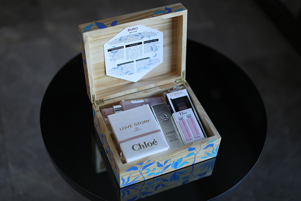 Хайртай хүндээ өгөх хамгийн гоё бэлэг: BURO x DTS Beauty Box (фото 2)