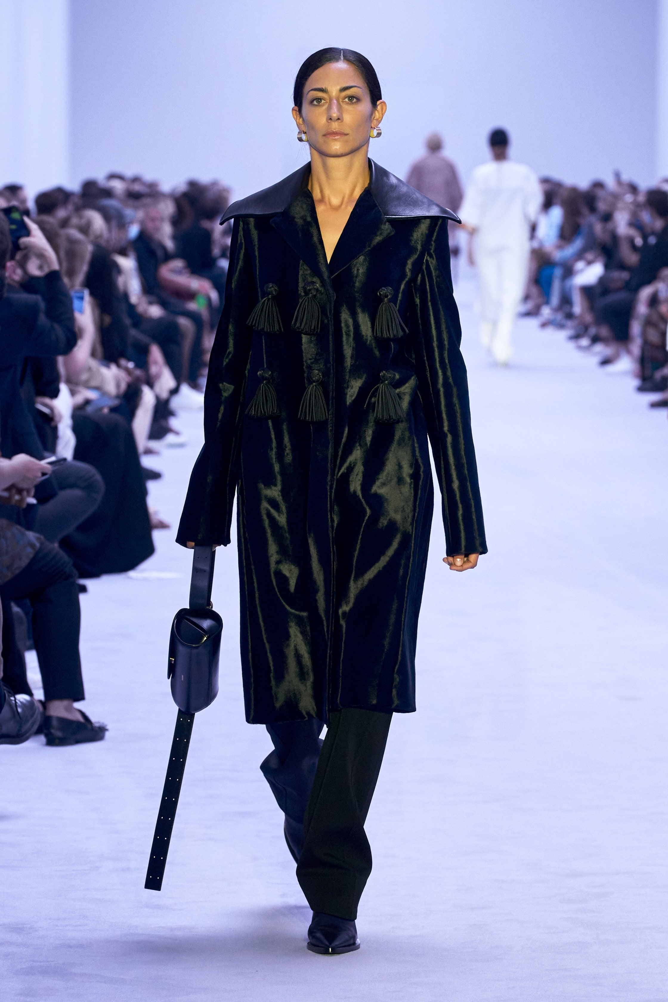 Тэйлор хийцтэй төгс хослолуудыг толилуулсан Jil Sander брэндийн цуглуулга (фото 12)