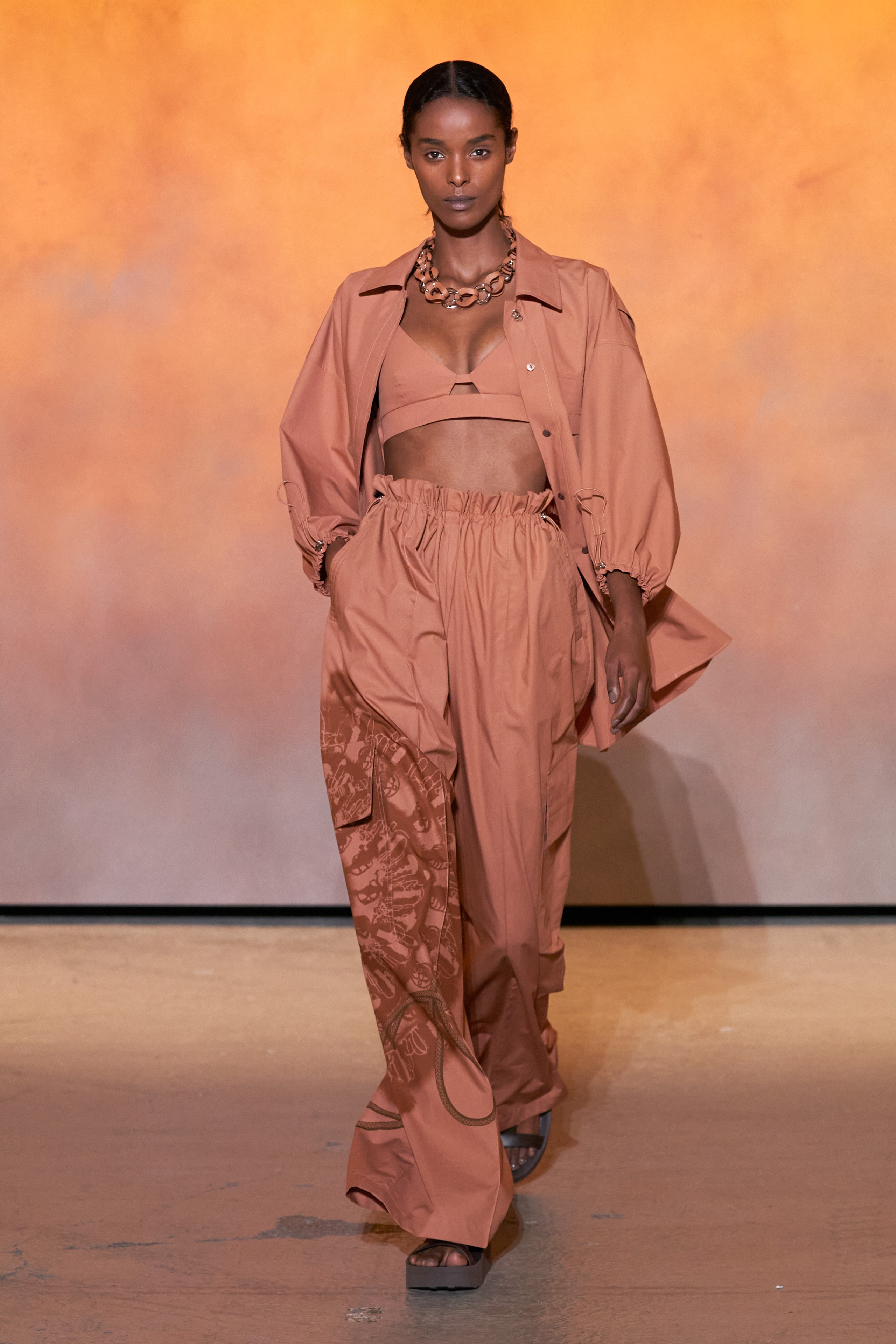 Hermès, хавар-зун 2022: Birkin цүнхнээс гадна ямар загварууд тренд болох вэ? (фото 17)