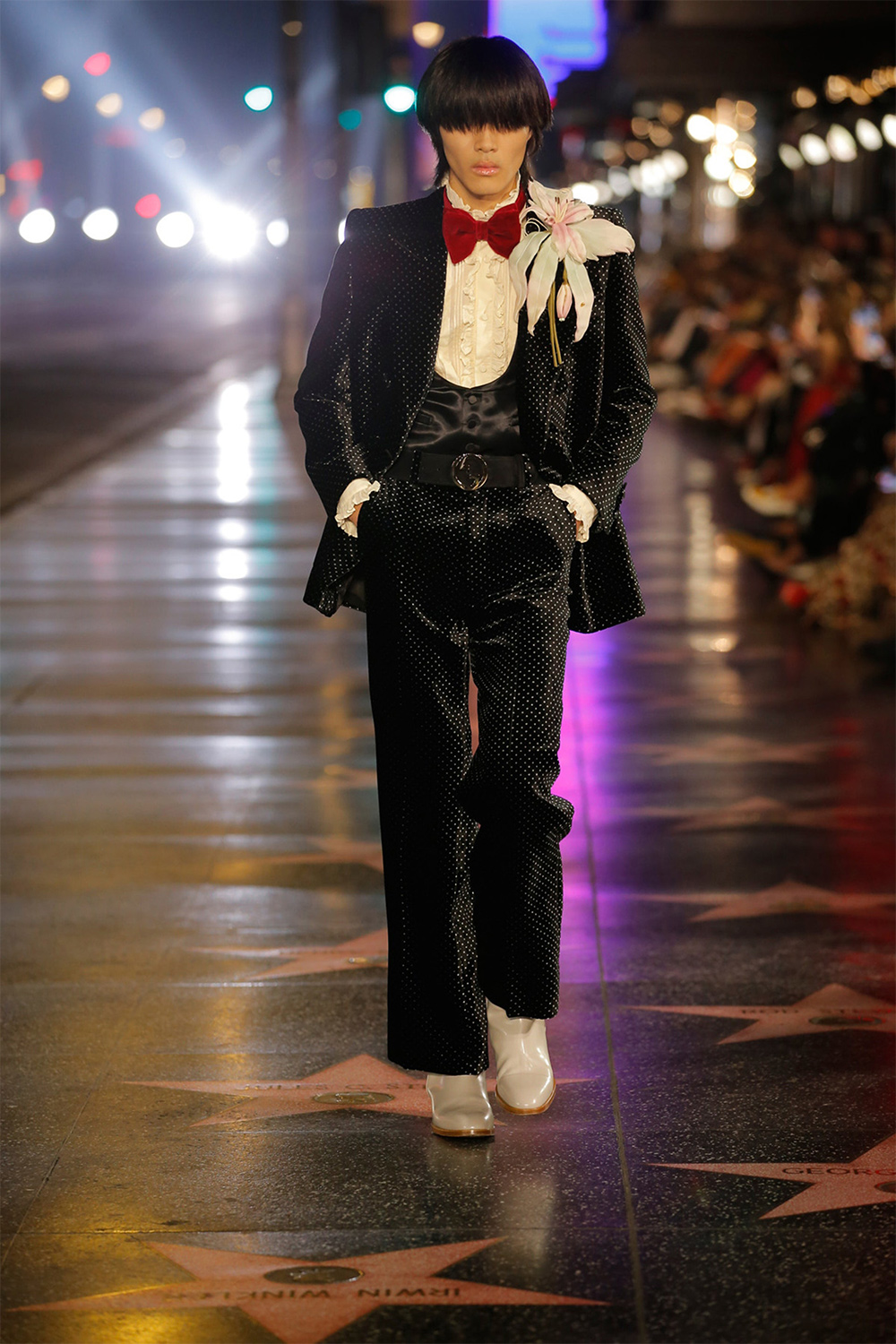 Gucci ордны 100 жилийн ой: Маколей Калкин шинэ цуглуулгын тайзан дээр (фото 17)