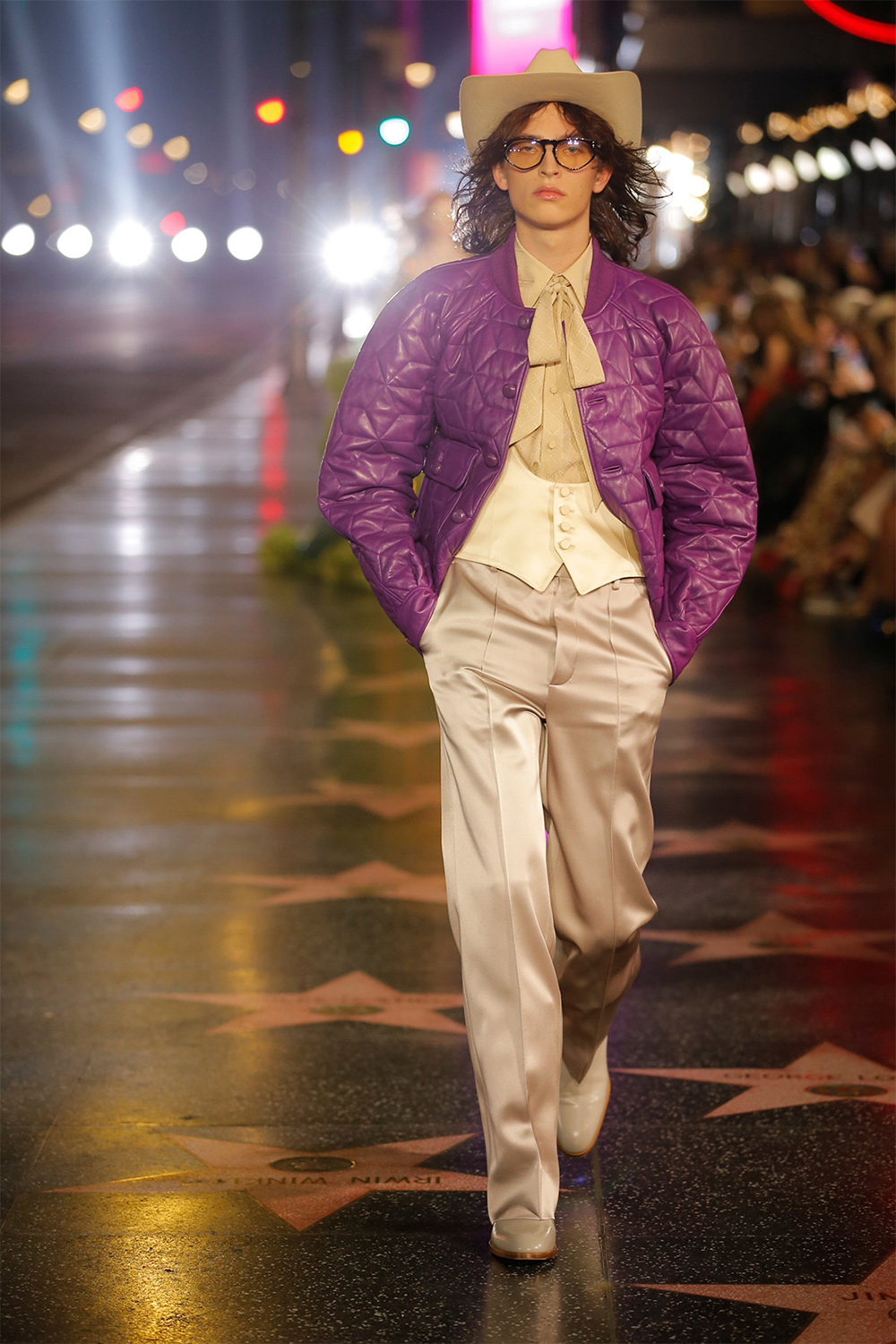 Gucci ордны 100 жилийн ой: Маколей Калкин шинэ цуглуулгын тайзан дээр (фото 94)
