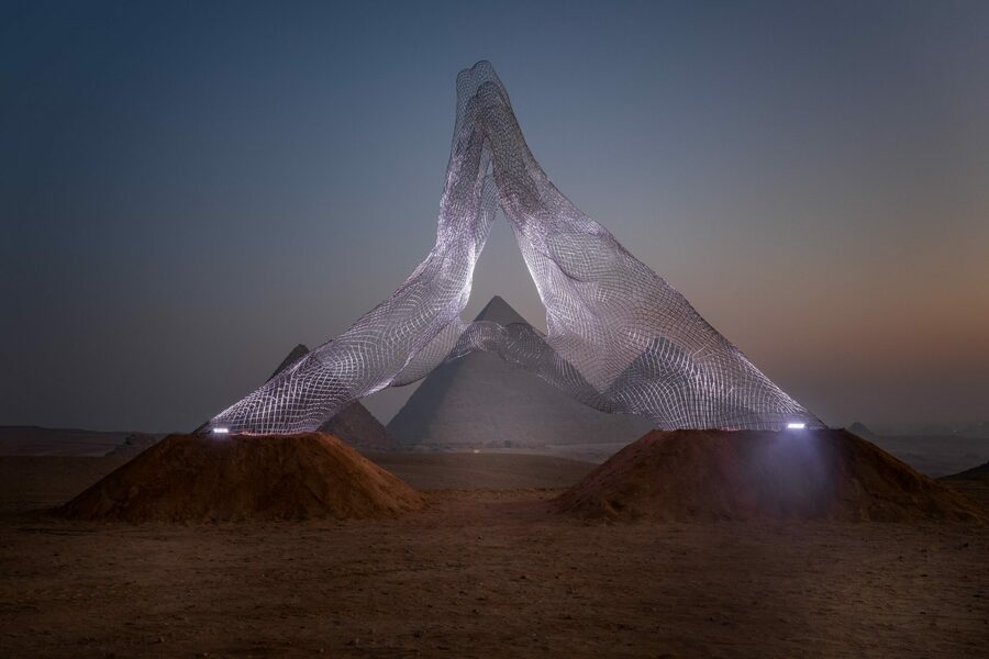 “Forever is Now”: Эртний пирамидуудын дэргэдэх орчин үеийн урлагийн үзэсгэлэн (фото 4)